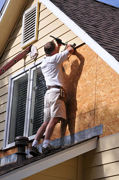 Siding Removal and Disposal in Sandy, OR